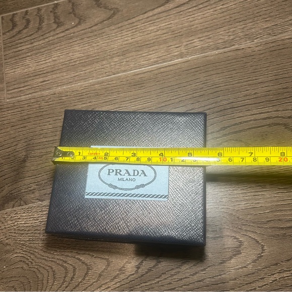 Prada Empty Box - Picture 4 of 5